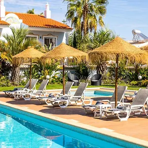 https://giramar-apartamentos-turisticos.hotelaalgarve.com
