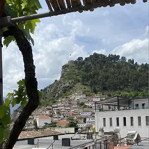 Flat In Berat's Center Alloggio in famiglia